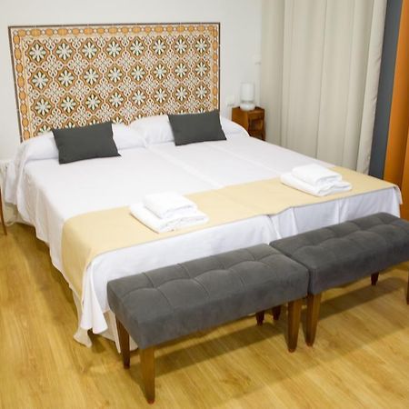Life Apartments Alberto Lista Sevilla Eksteriør bilde