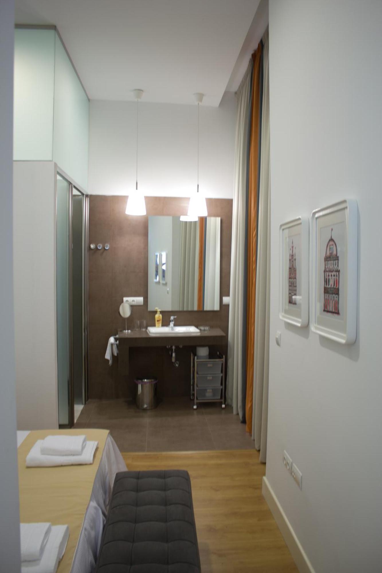 Life Apartments Alberto Lista Sevilla Eksteriør bilde