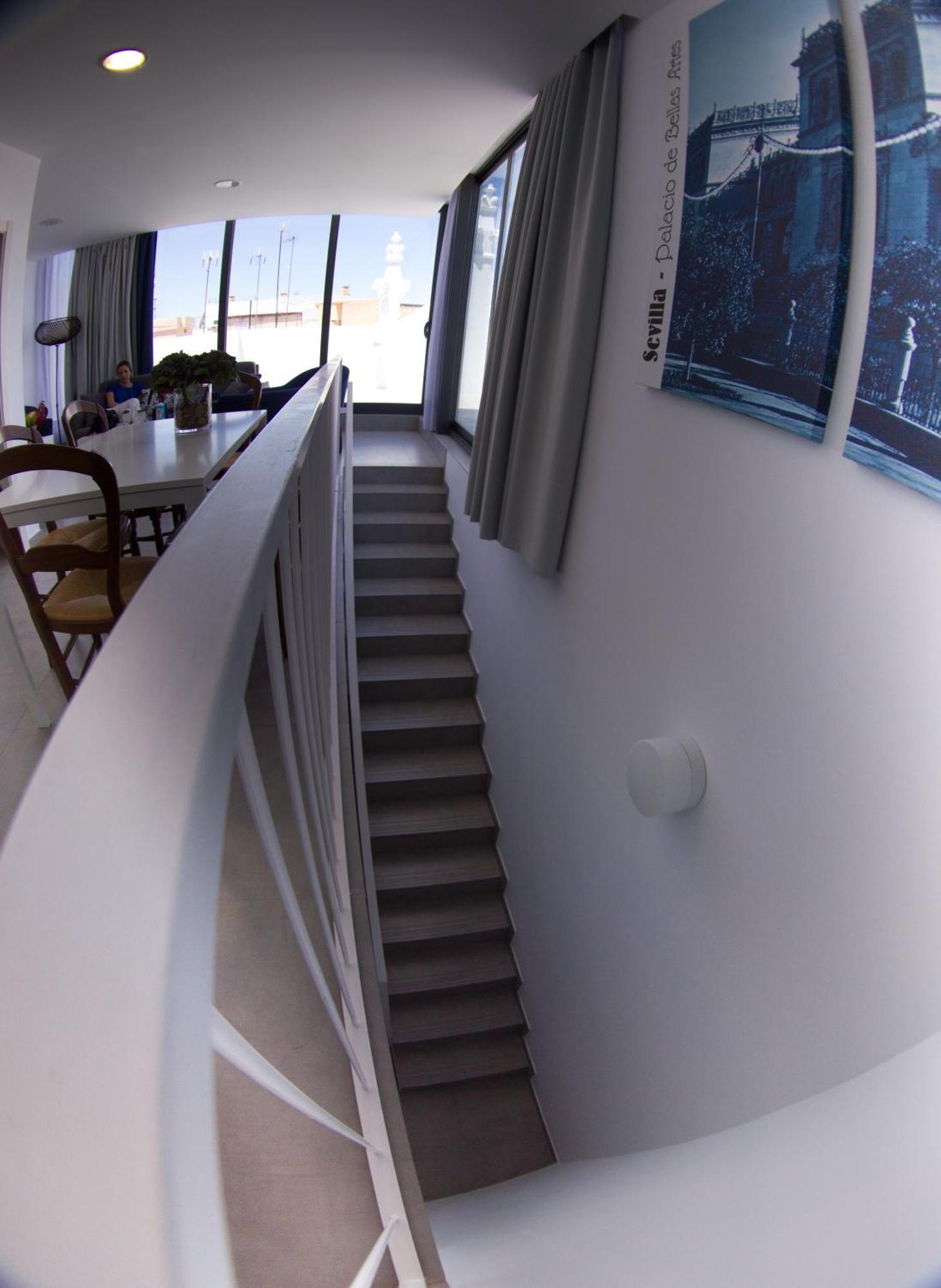 Life Apartments Alberto Lista Sevilla Eksteriør bilde