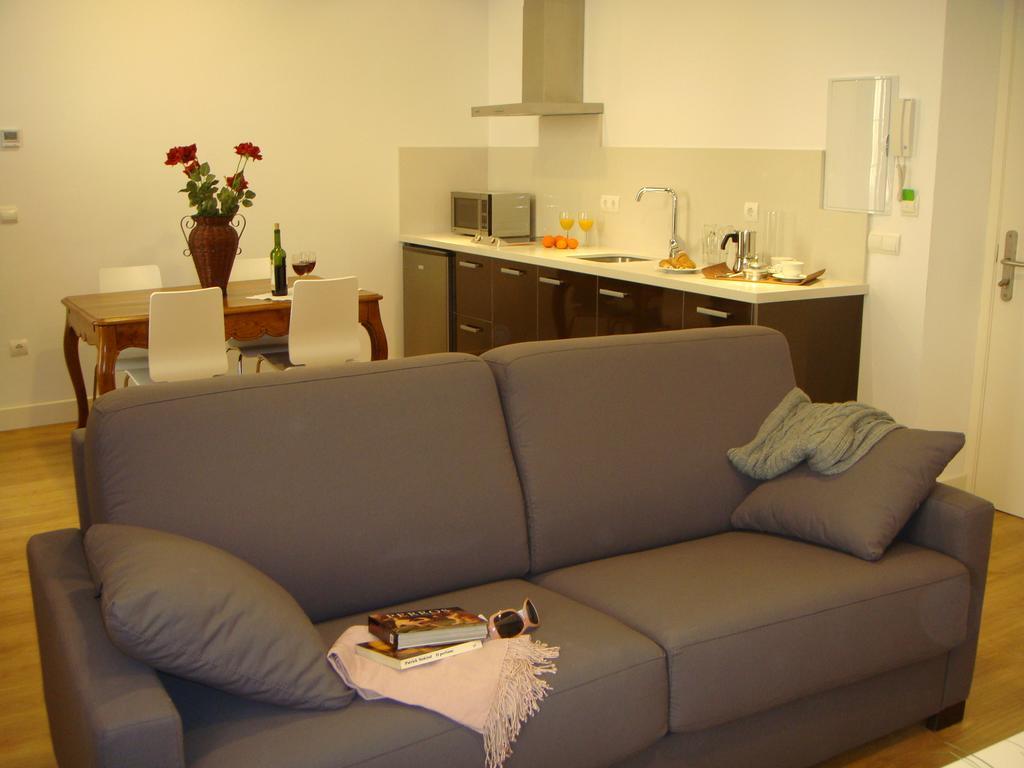 Life Apartments Alberto Lista Sevilla Eksteriør bilde