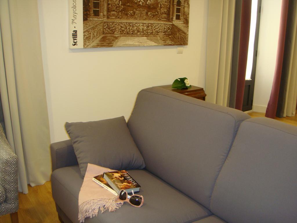 Life Apartments Alberto Lista Sevilla Eksteriør bilde
