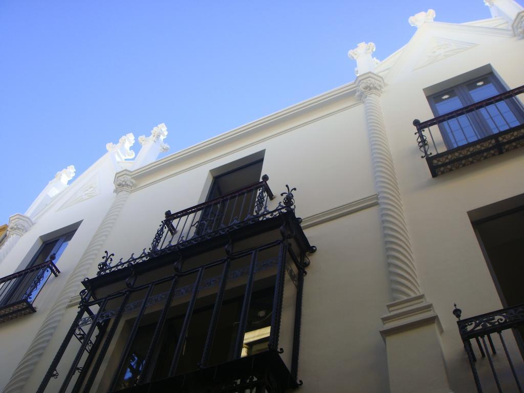 Life Apartments Alberto Lista Sevilla Eksteriør bilde
